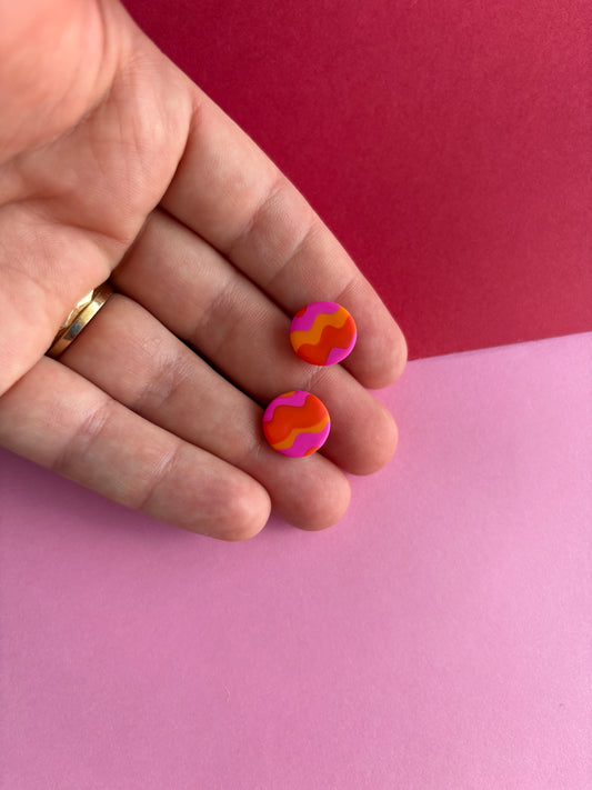 Heatwave studs: pink yellow orange